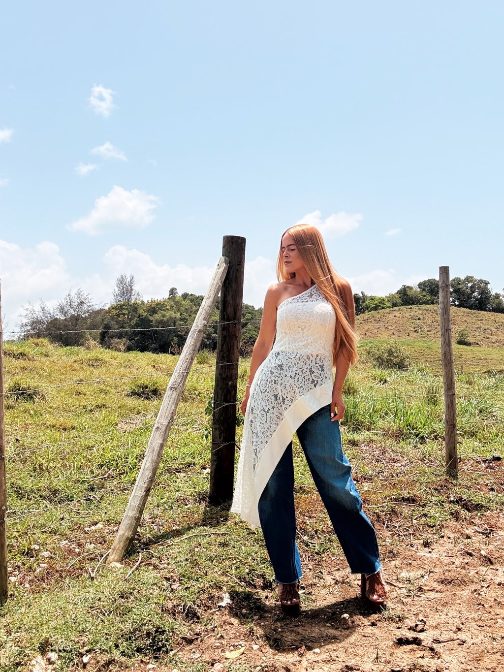 Sara Asymmetric Top